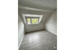 Dachgeschoßwohnung Essen Stadtbezirk VI - 3 Zimmer, 74 m&sup2;, 850&euro; | Angebot:26110167