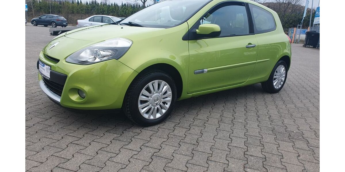 Renault Clio 112.015 km 4.999 &euro; Essen 45326