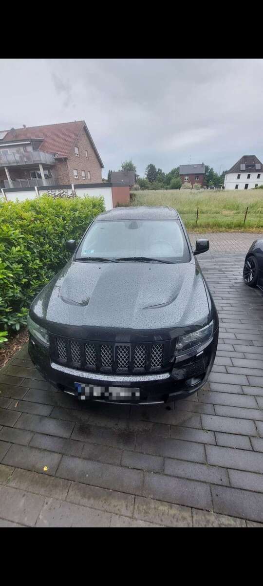 Jeep Grand Cherokee 170.000 km 13.950 € Moers 47441