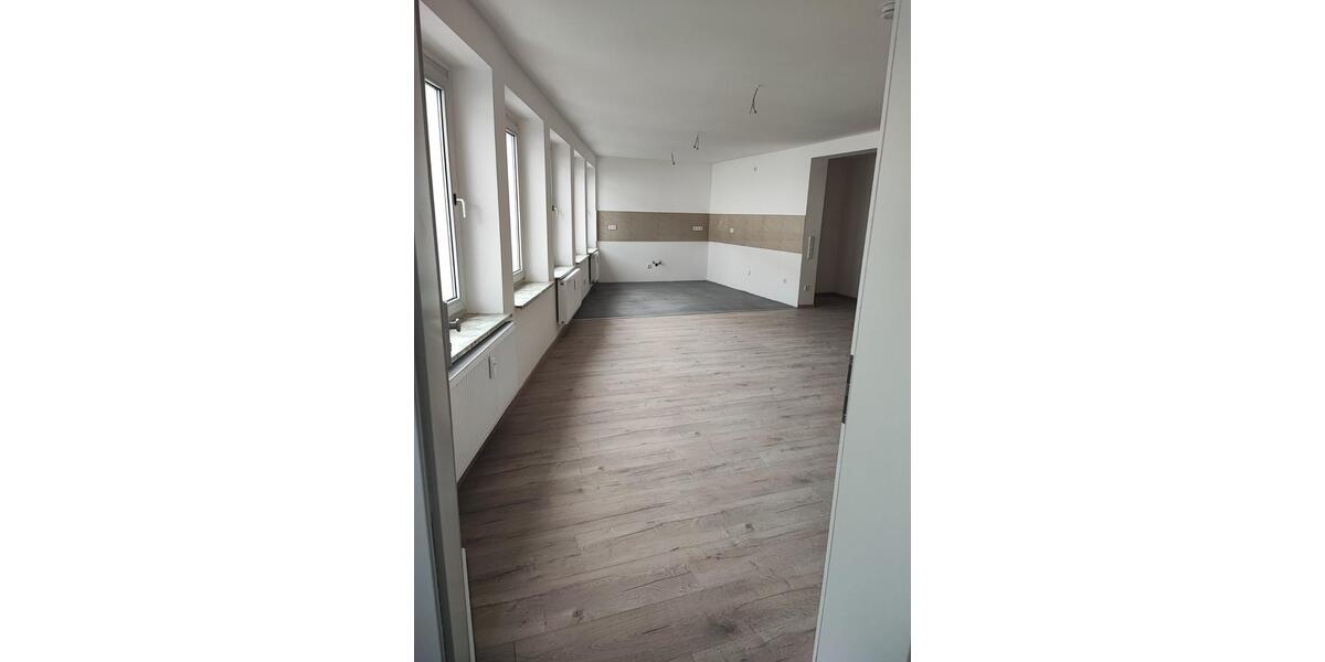 Etagenwohnung Krefeld Cracau - 3 Zimmer, 126 m&sup2;, 1.008&euro; | Angebot:25381668