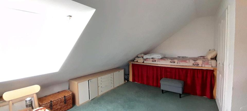 Reihenhaus Krefeld Gartenstadt - 7 Zimmer, 163 m&sup2;, 1.630&euro; | Angebot:24817348