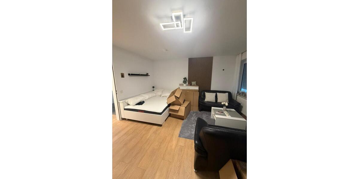 Etagenwohnung Krefeld Hüls - 1.5 Zimmer, 33 m&sup2;, 250&euro; | Angebot:25307110