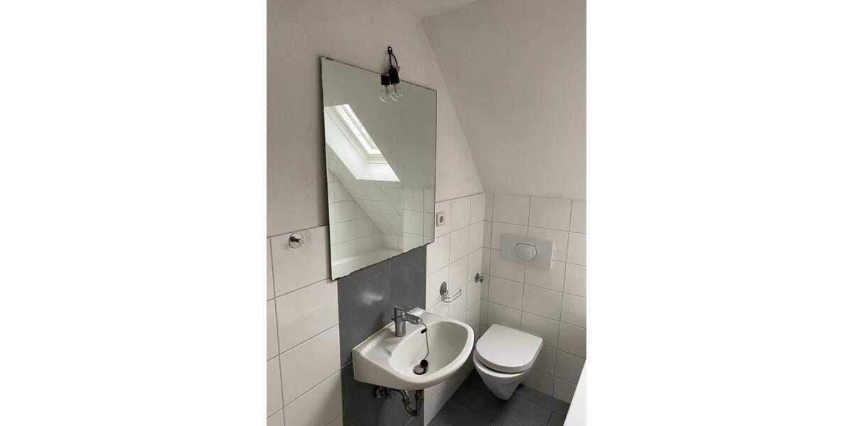 Dachgeschoßwohnung Krefeld Fischeln - 2 Zimmer, 43 m&sup2;, 500&euro; | Angebot:25195487