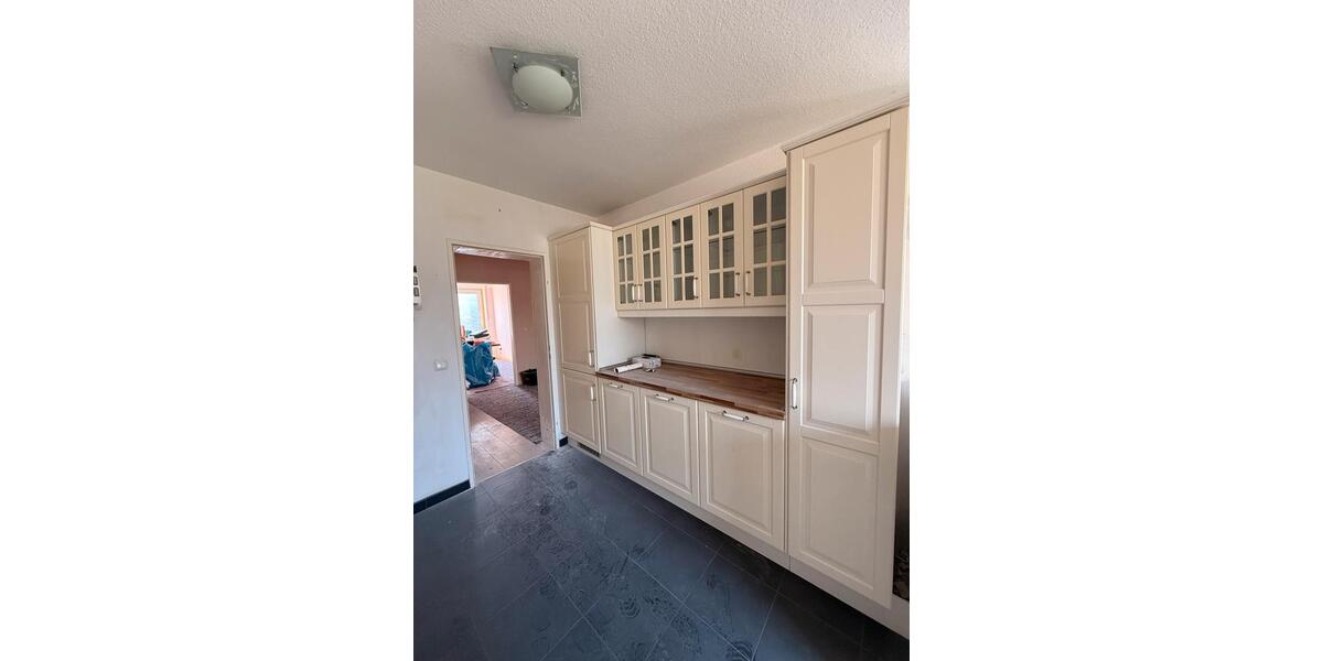 Etagenwohnung Duisburg Rheinhausen - 3.5 Zimmer, 80 m&sup2;, 800&euro; | Angebot:25405224