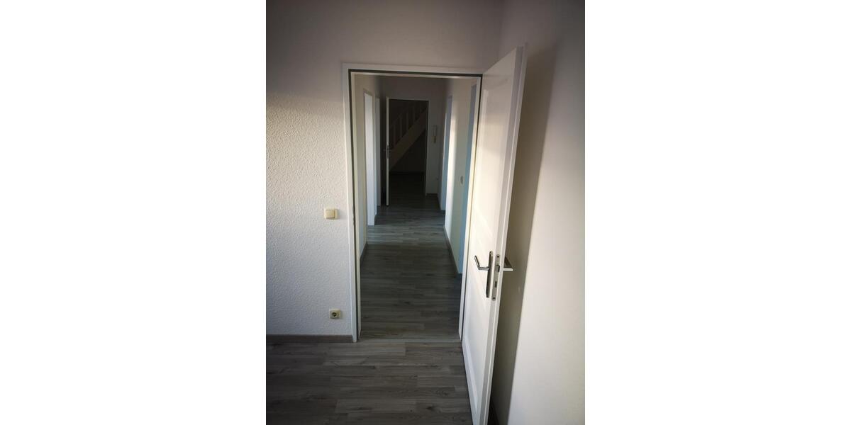 Maisonettenwohnung Duisburg Rheinhausen - 4 Zimmer, 124 m&sup2;, 1.300&euro; | Angebot:24652210