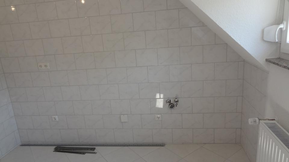 Dachgeschoßwohnung Velbert Langenberg - 1 Zimmer, 32 m&sup2;, 270&euro; | Angebot:25054609