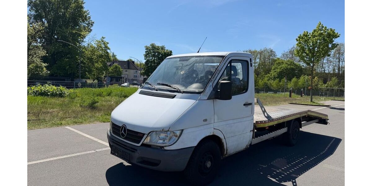 Mercedes-Benz Sprinter 646.000 km 6.999 &euro; Essen 45326