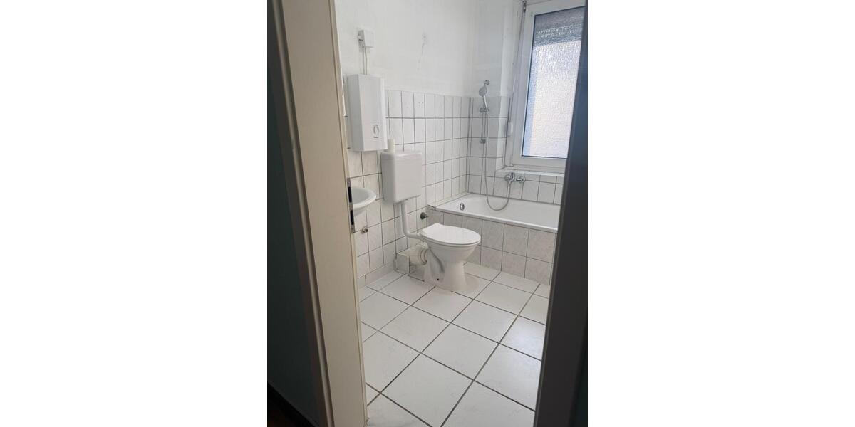 Etagenwohnung Krefeld - 4 Zimmer, 99 m&sup2;, 1.000&euro; | Angebot:26310424