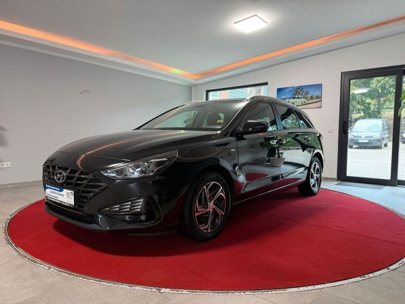 i30