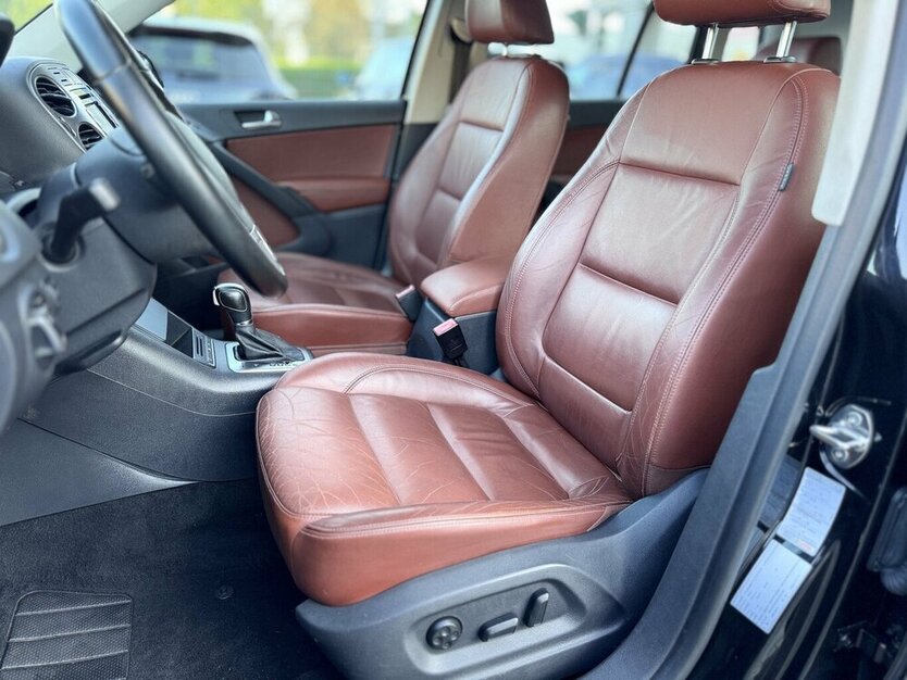 Tiguan Sport & Style / Allrad/ Automatik / Leder