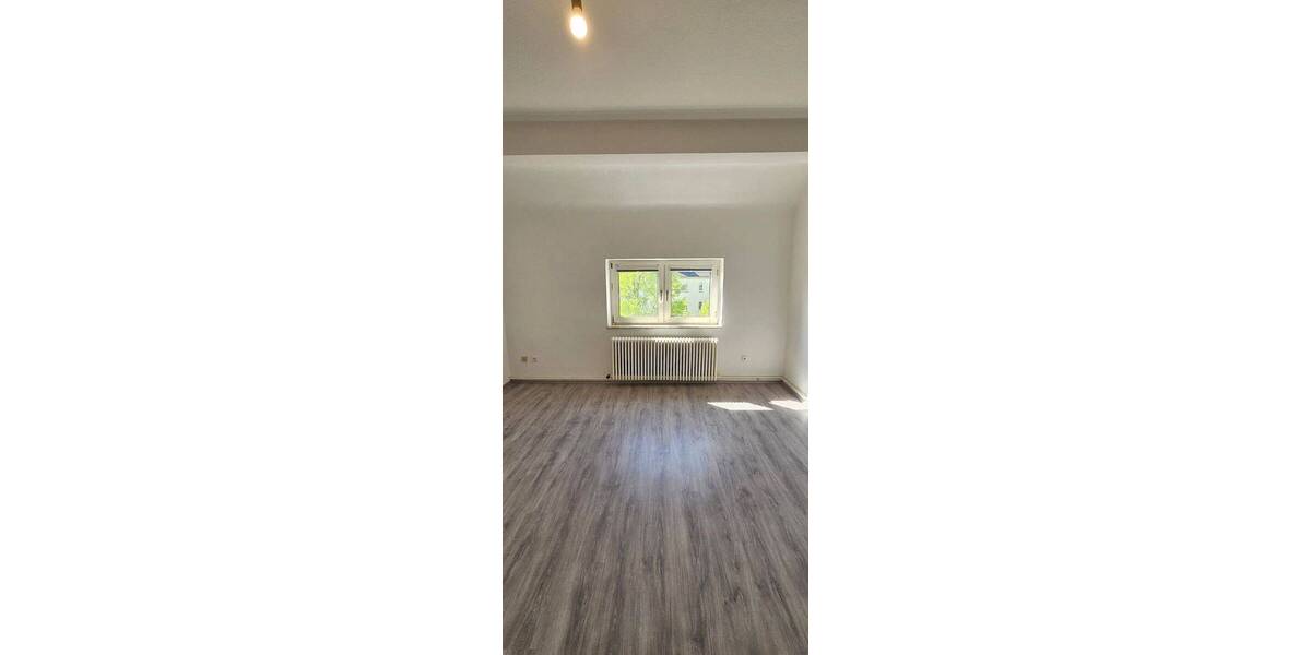 Etagenwohnung Essen Huttrop - 2 Zimmer, 69 m&sup2;, 559&euro; | Angebot:26868781