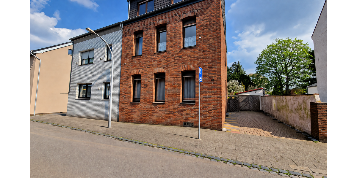 Einfamilienhaus Duisburg Angerhausen - 8 Zimmer, 160 m&sup2;, 389.000&euro; | Angebot:27134616