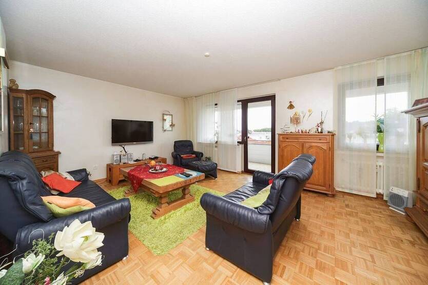 3-Zimmer-Wohnung mit großzügiger Loggia und Aufzug in Wiemelhausen