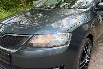 Skoda Rapid 155.702 km 5.700 &euro; Essen 45276