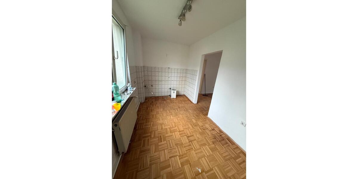 Erdgeschoßwohnung Essen Stadtbezirk IV - 2.5 Zimmer, 49 m&sup2;, 650&euro; | Angebot:25642616