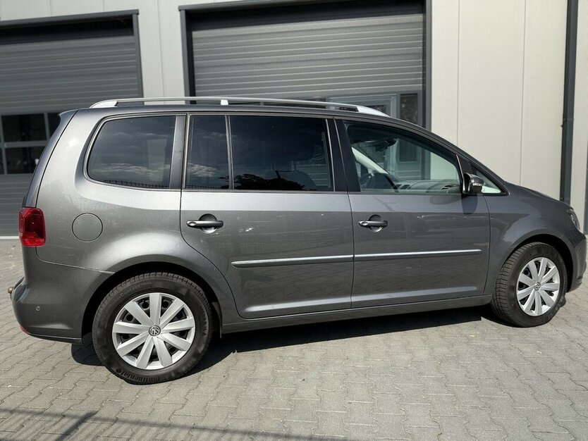 Touran Highline / Navi / 7 Sitze / Klima / AHK