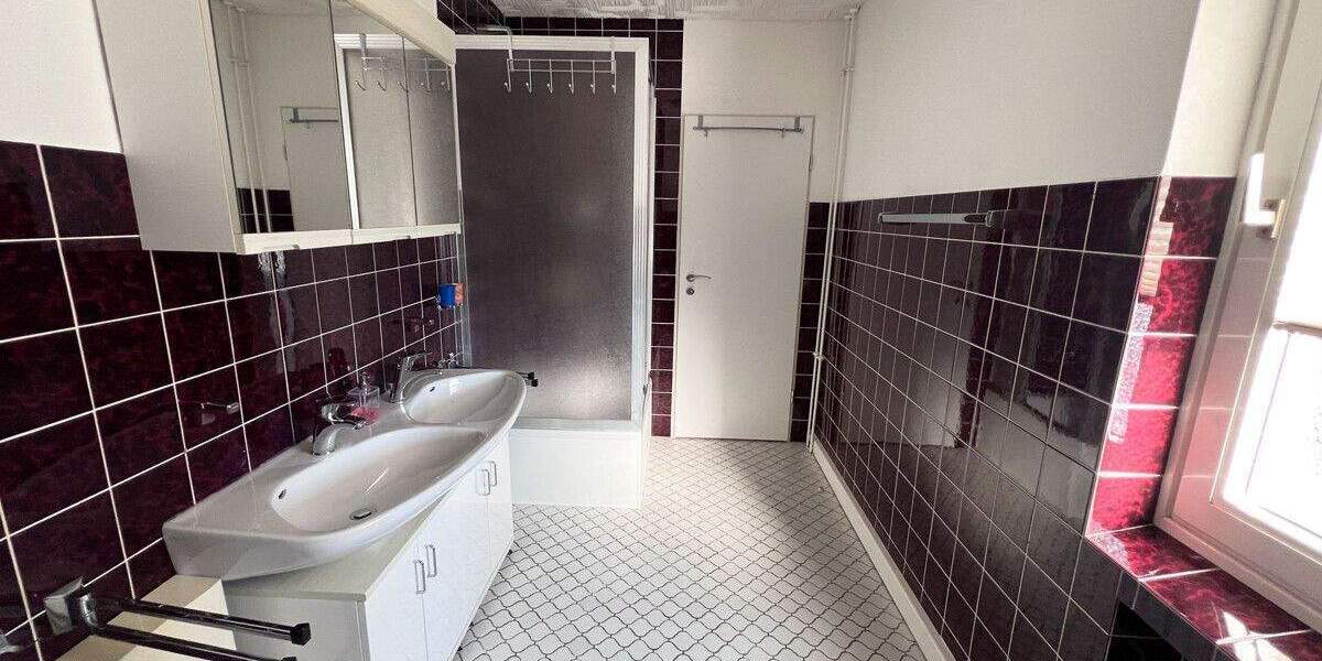 Reihenendhaus Kamp-Lintfort Lintfort - 5 Zimmer, 195 m&sup2;, 349.000&euro; | Angebot:25566912