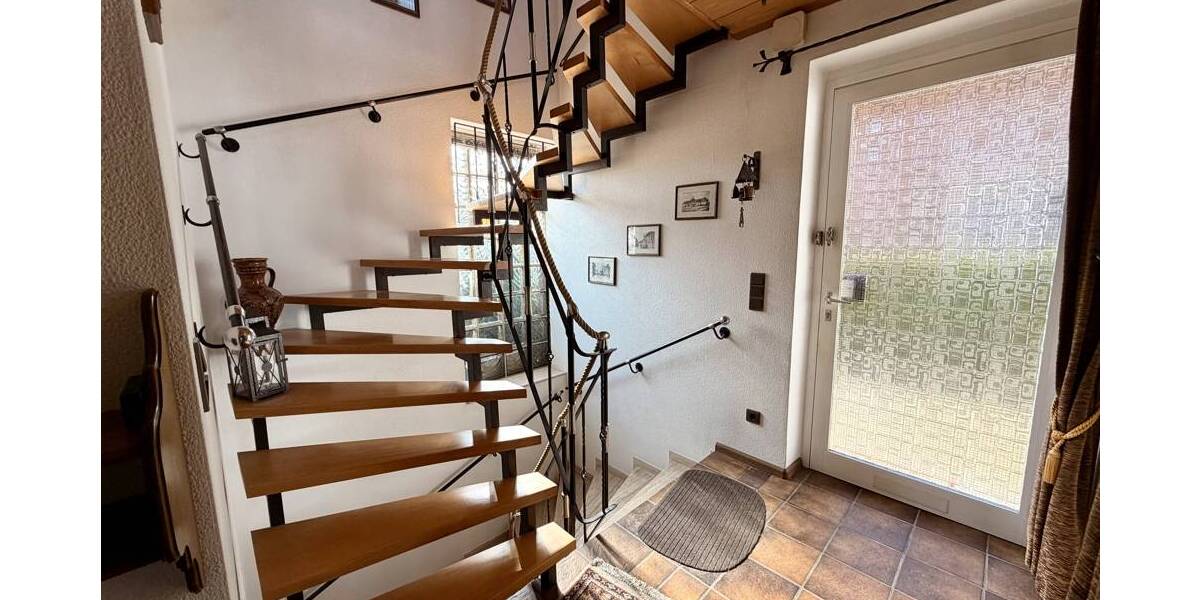 Doppelhaushälfte Dinslaken Bruch - 3 Zimmer, 100 m&sup2;, 340.000&euro; | Angebot:25999213