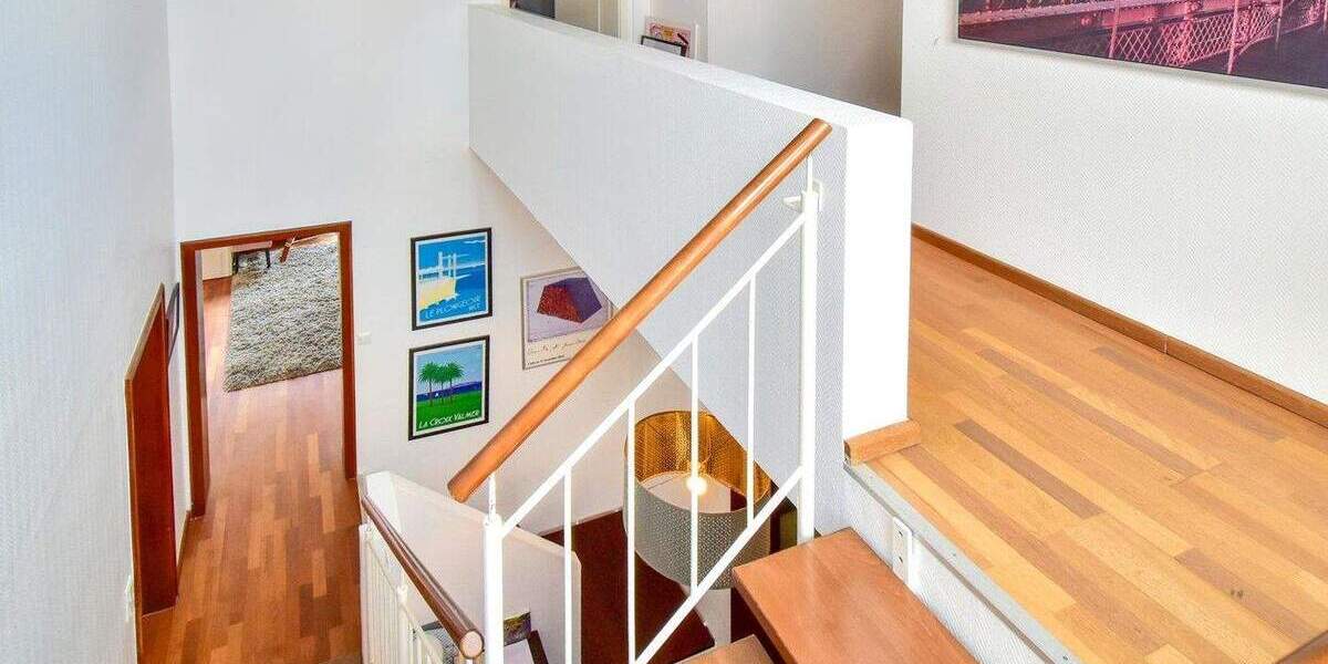 Einfamilienhaus Duisburg / Huckingen Huckingen - 7 Zimmer, 243 m&sup2;, 999.000&euro; | Angebot:25360366