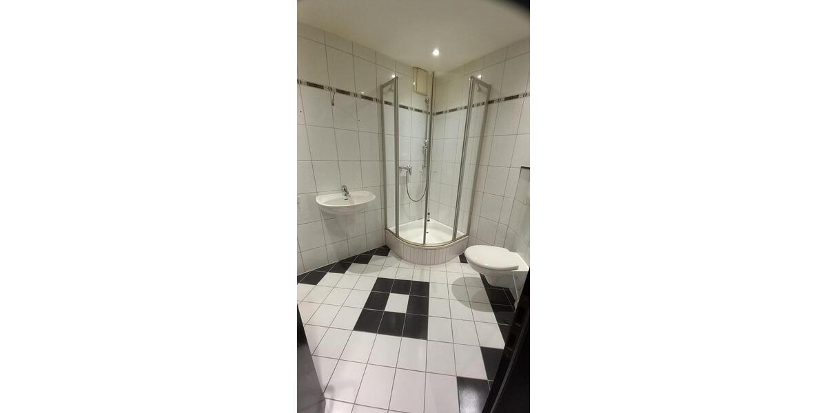 Erdgeschoßwohnung Velbert Velbert-Mitte - 4 Zimmer, 113 m&sup2;, 1.230&euro; | Angebot:24454393