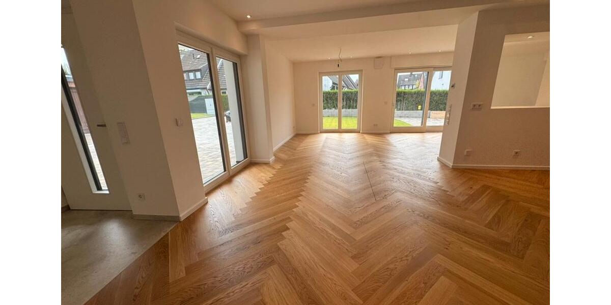 Doppelhaushälfte Düsseldorf Stadtbezirk 5 - 3.5 Zimmer, 100 m&sup2;, 2.500&euro; | Angebot:26241555