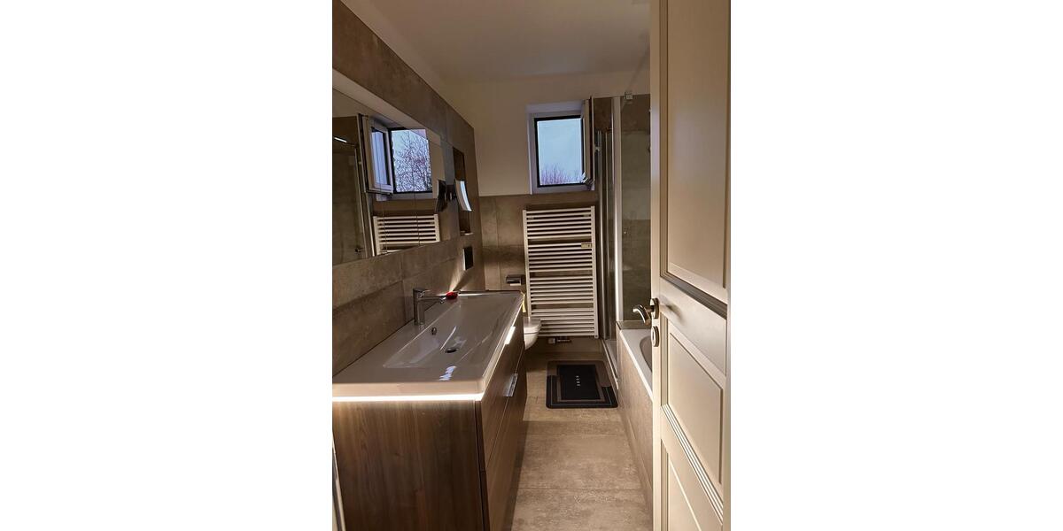 Etagenwohnung Neuss Furth-Mitte - 4 Zimmer, 116 m&sup2;, 359.000&euro; | Angebot:27017609