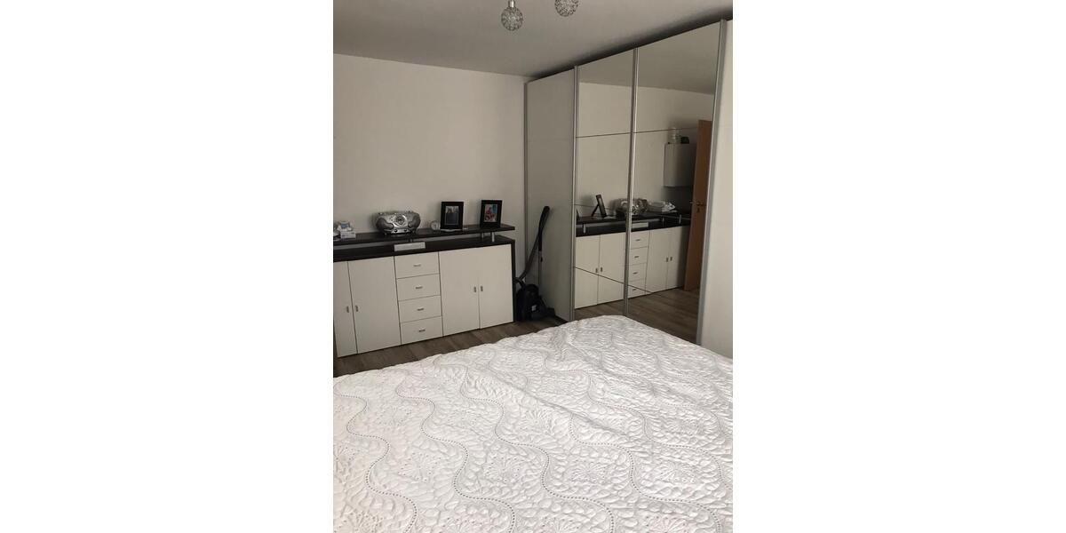 Dachgeschoßwohnung Duisburg Duisburg-Mitte - 3.5 Zimmer, 78 m&sup2;, 849&euro; | Angebot:26329308