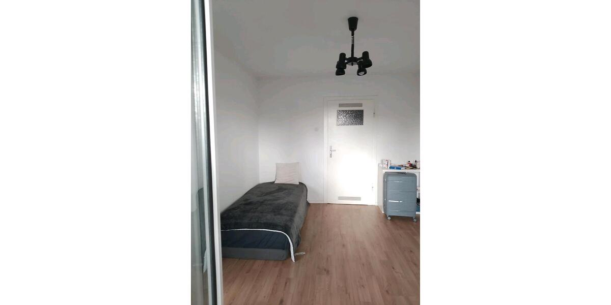 Etagenwohnung Duisburg Essenberg - 2 Zimmer, 45 m&sup2;, 550&euro; | Angebot:26297436