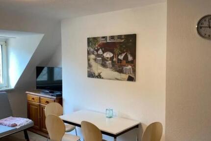 Eine möblierte Zwei-Zimmer-Wohnung in Essen Südostviertel zimmer