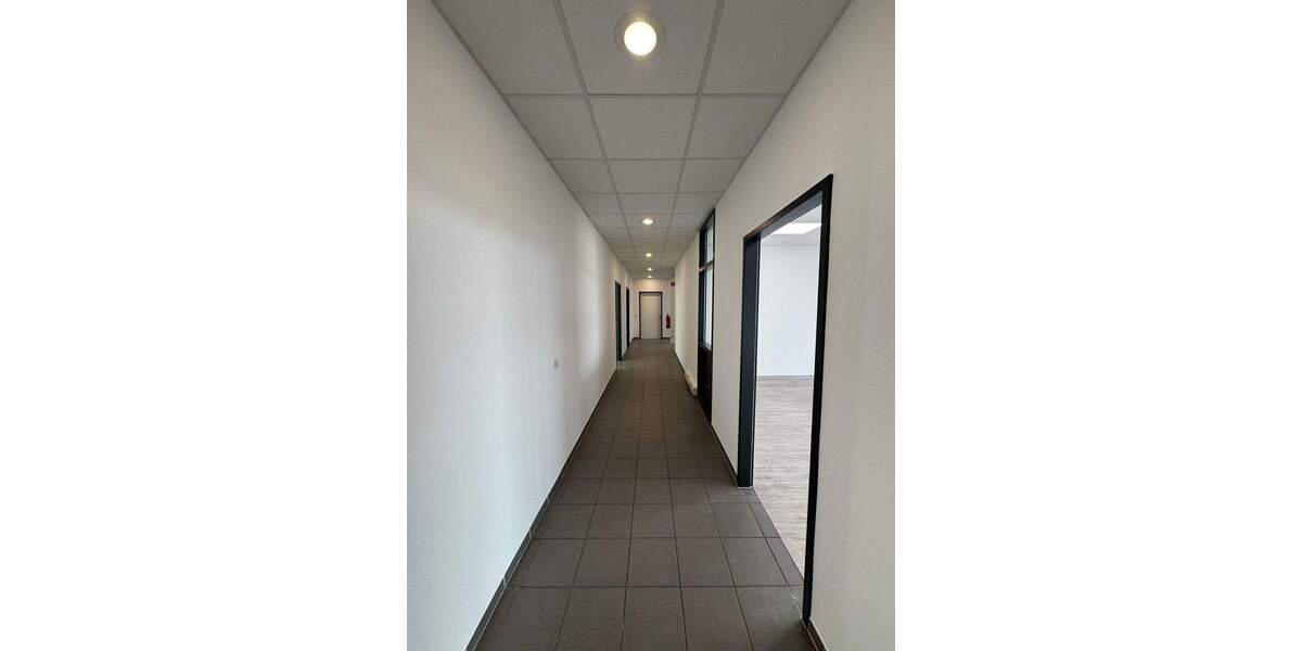 Gewerbeobjekt Willich Münchheide - 7 Zimmer, 246 m&sup2;, 2.460&euro; | Angebot:24789280