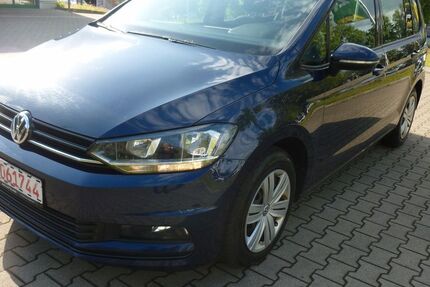 VW Touran 228.000 km 9.999 &euro; Essen 45144