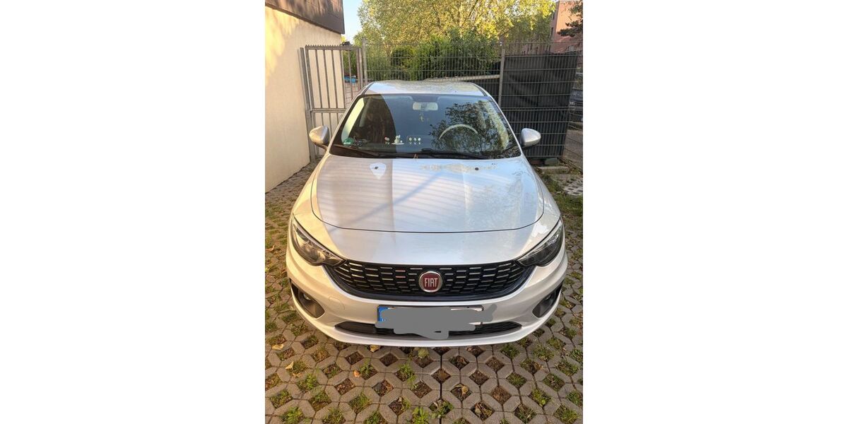 Fiat Tipo 47.000 km 11.900 &euro; Düsseldorf 40472