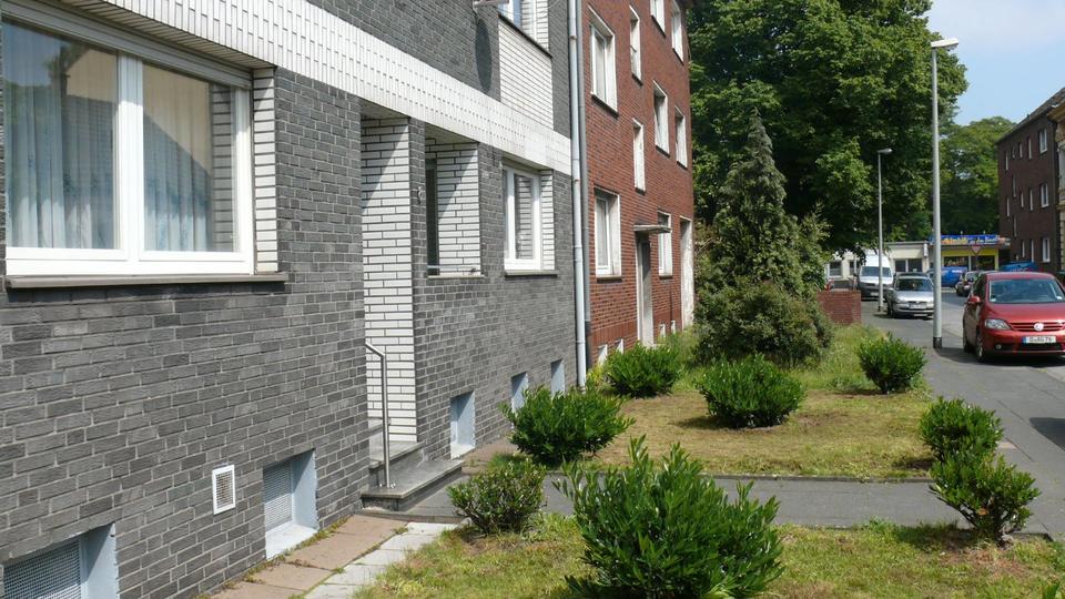 Dachgeschoßwohnung Duisburg Mittelmeiderich - 2 Zimmer, 60 m&sup2;, 450&euro; | Angebot:26326973