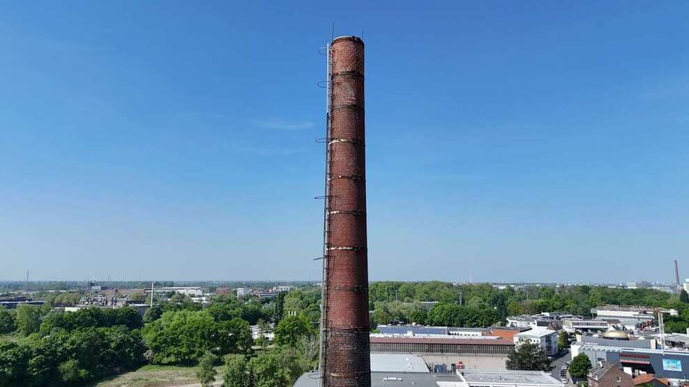 Halle in Düsseldorf 11.999.000 € 29000 m²