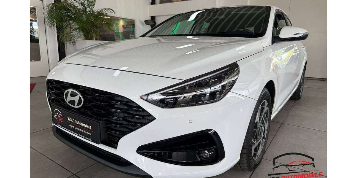 Hyundai i30 12.626 km 23.390 &euro; Kempen 47906
