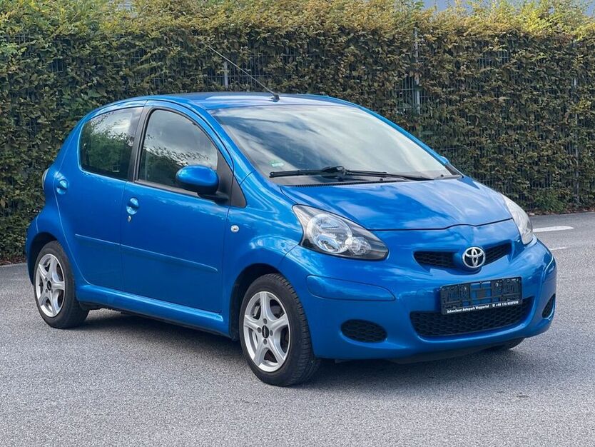 Aygo (X)