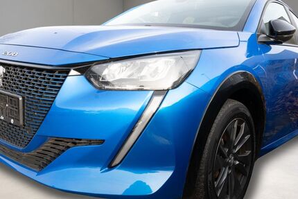 Peugeot 208 42.520 km 14.890 &euro; Gelsenkirchen 45881