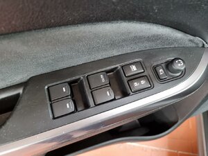 Suzuki Vitara 1.4 Comfort+ 4x4 Pano Alu Schutzleisten 67.706 km 16.190 € HAAN 42781