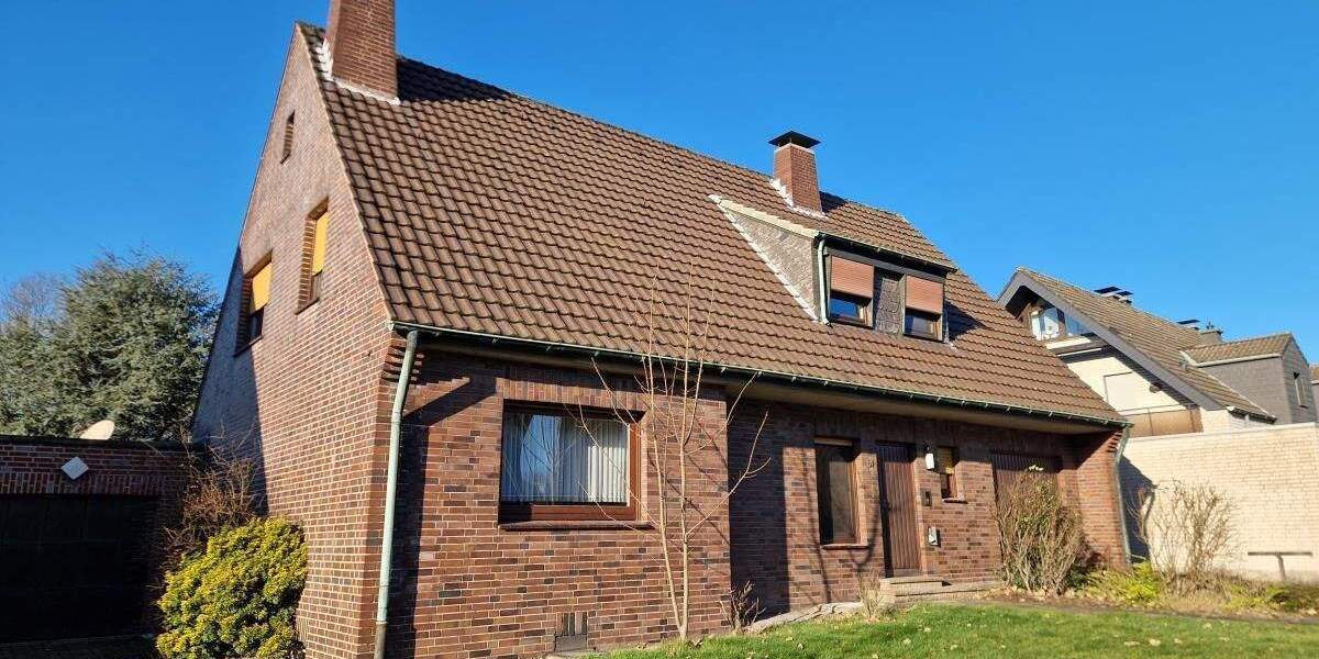 Mehrfamilienhaus, Wohnhaus Oberhausen Sterkrade-Nord - 9 Zimmer, 254 m&sup2;, 759.000&euro; | Angebot:25709919