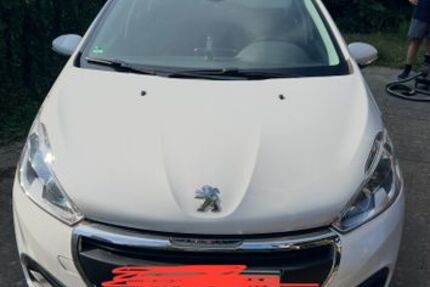 Peugeot 208 149.726 km 5.000 € Mönchengladbach 41189