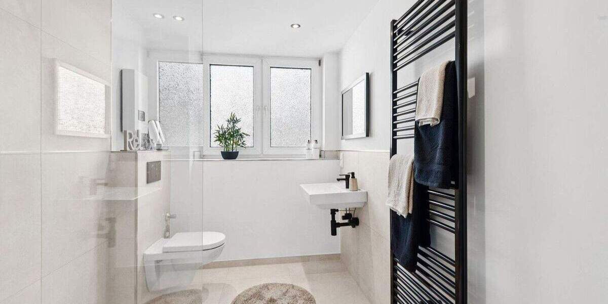 Etagenwohnung Düsseldorf Pempelfort - 3 Zimmer, 90 m&sup2;, 449.000&euro; | Angebot:25389499