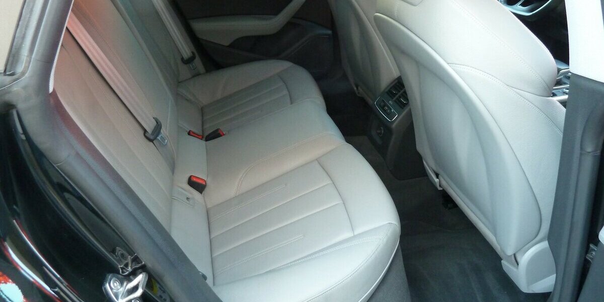 Audi A5 2.0 TFSI Sp Quattro S line Pano HUD Leder 107.000 km 21.900 &euro; Ratingen 40885