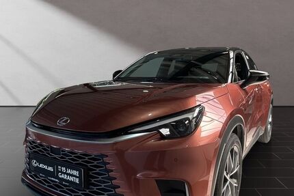 Lexus LBX 10.900 km 30.490 &euro; Dinslaken 46537