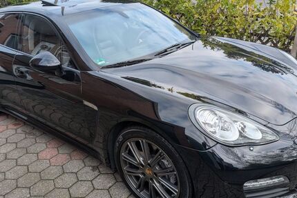 Porsche Panamera 134.118 km 29.599 &euro; Kaarst 41564