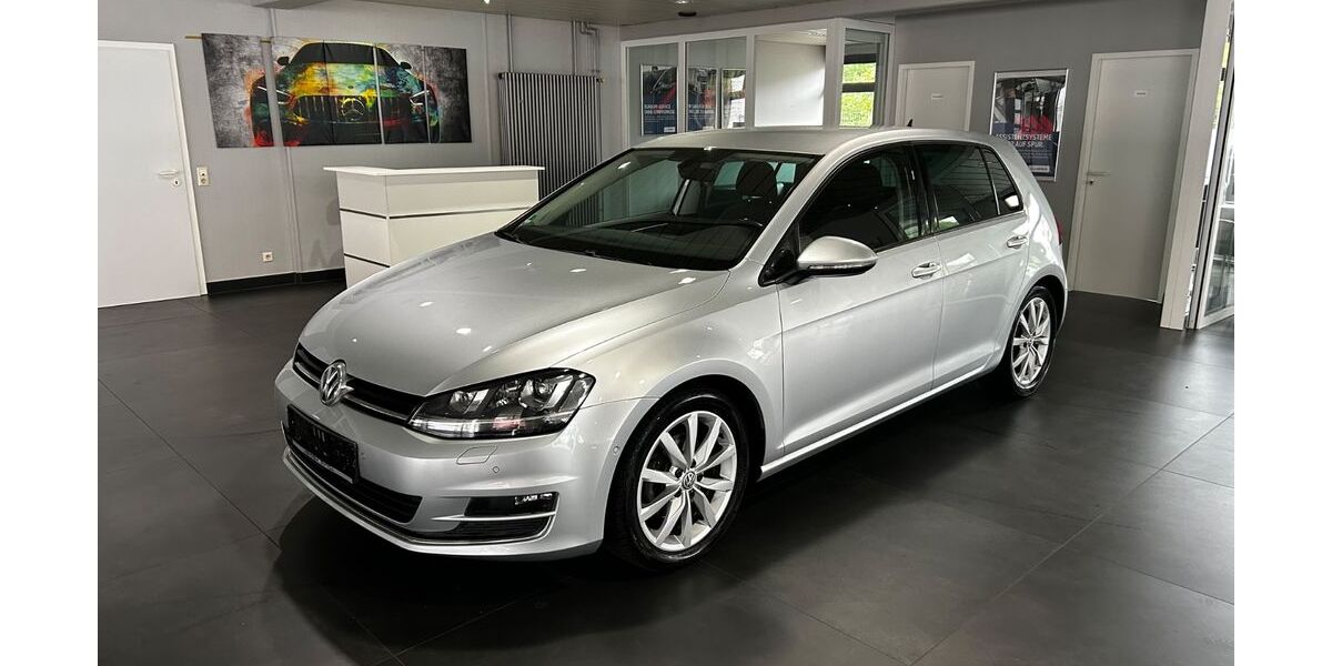VW Golf 113.000 km 11.950 &euro; Kamp Lintfort 47475