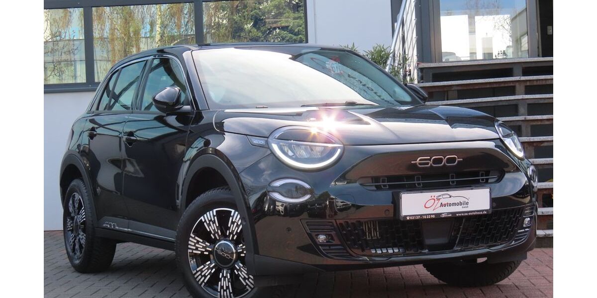 Fiat 600 12.839 km 19.900 &euro; Neuss 41469
