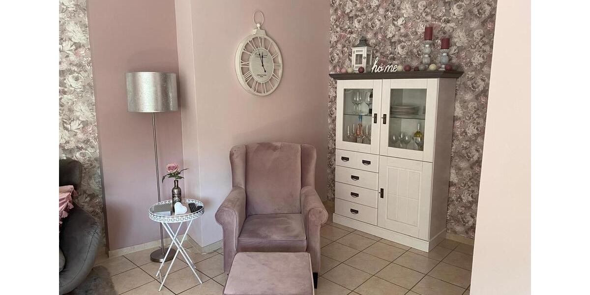 Etagenwohnung Duisburg Essenberg - 4 Zimmer, 100 m&sup2;, 190.000&euro; | Angebot:26115477