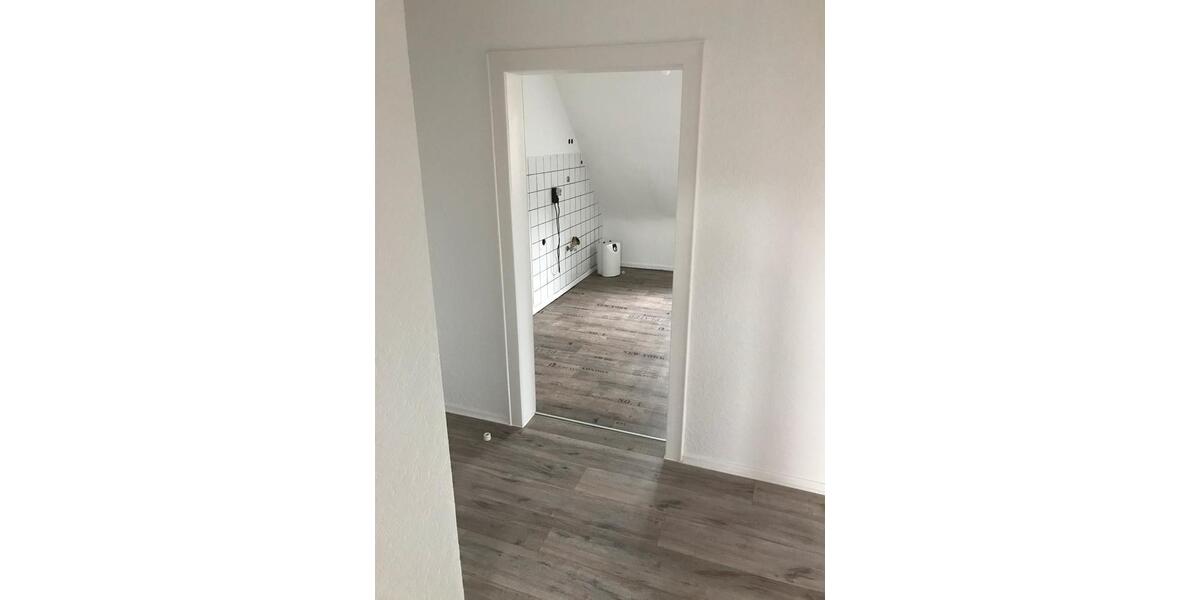 Dachgeschoßwohnung Oberhausen Biefang - 3.5 Zimmer, 65 m&sup2;, 740&euro; | Angebot:25404156