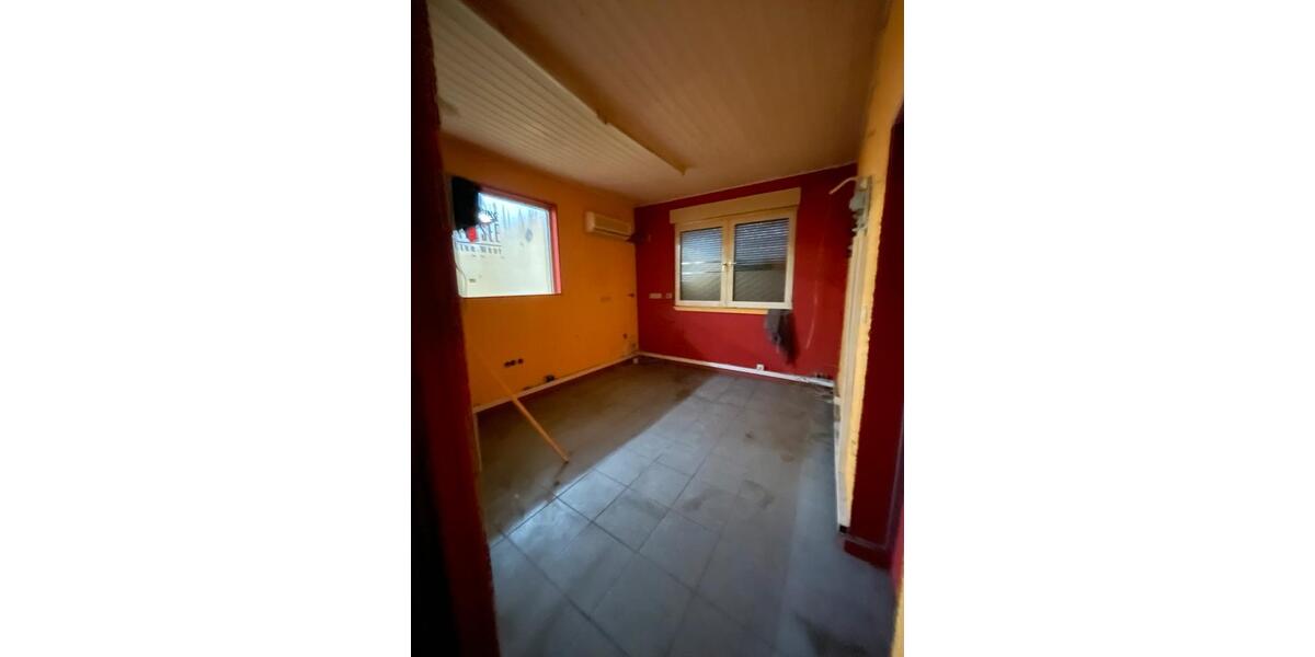 Geschäfts- Büro und Lagerfläche zu vermieten in Oberhausen zimmer