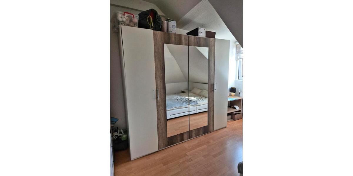 Dachgeschoßwohnung Krefeld Dießem - 2 Zimmer, 50 m&sup2;, 490&euro; | Angebot:25417042